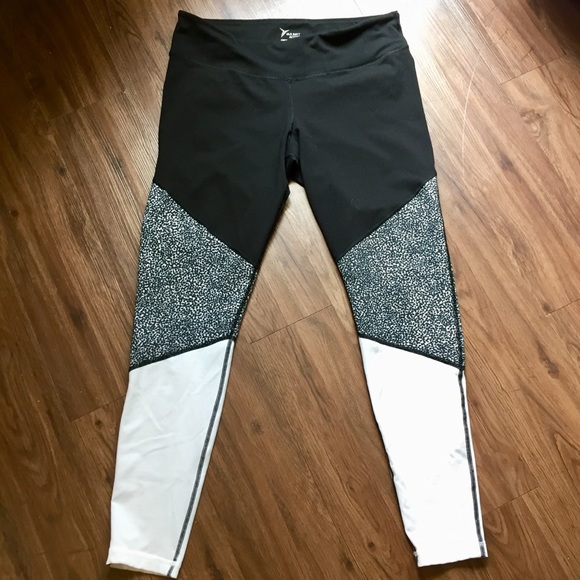 Old Navy Pants - Old Navy Active Leggings Go-Dry Size XL